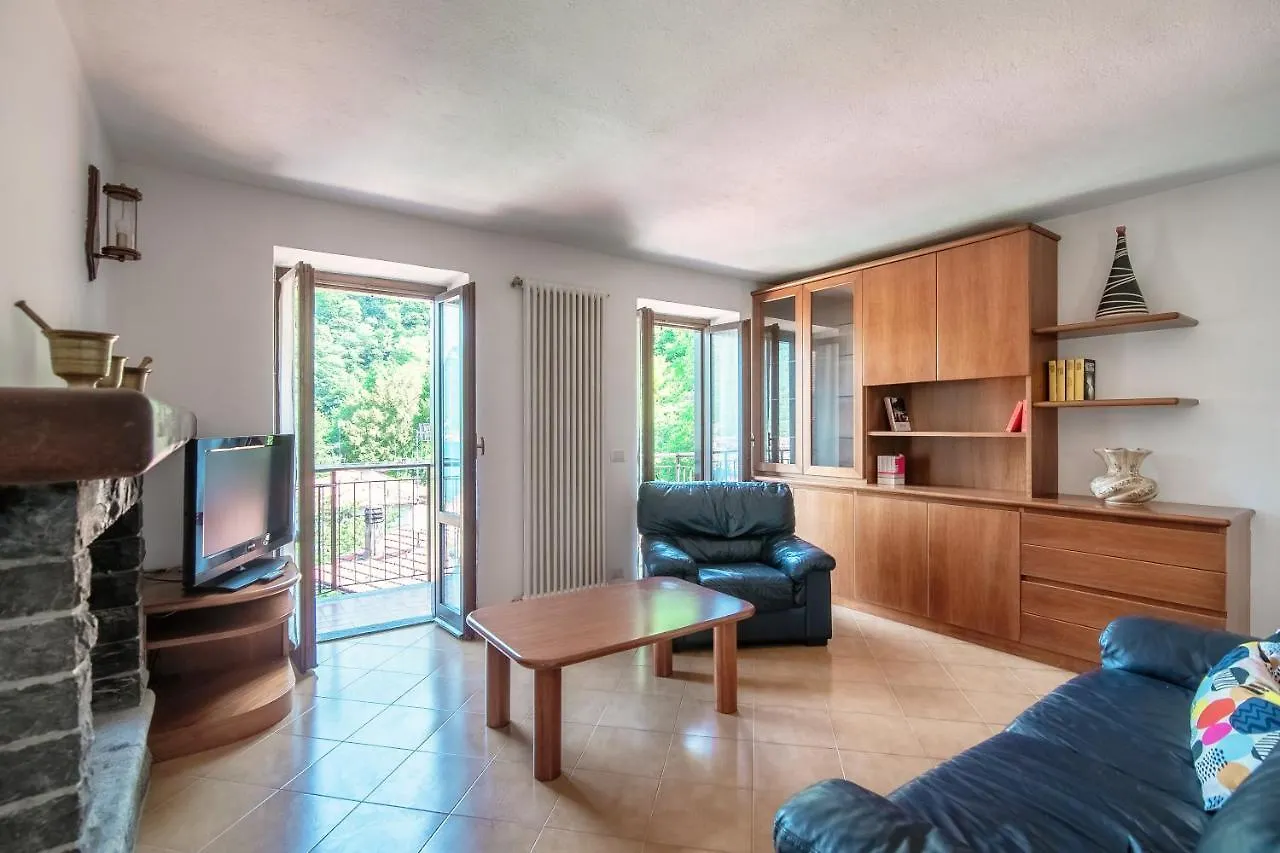 The Sound Of Silence Apartment Pognana Lario Italy