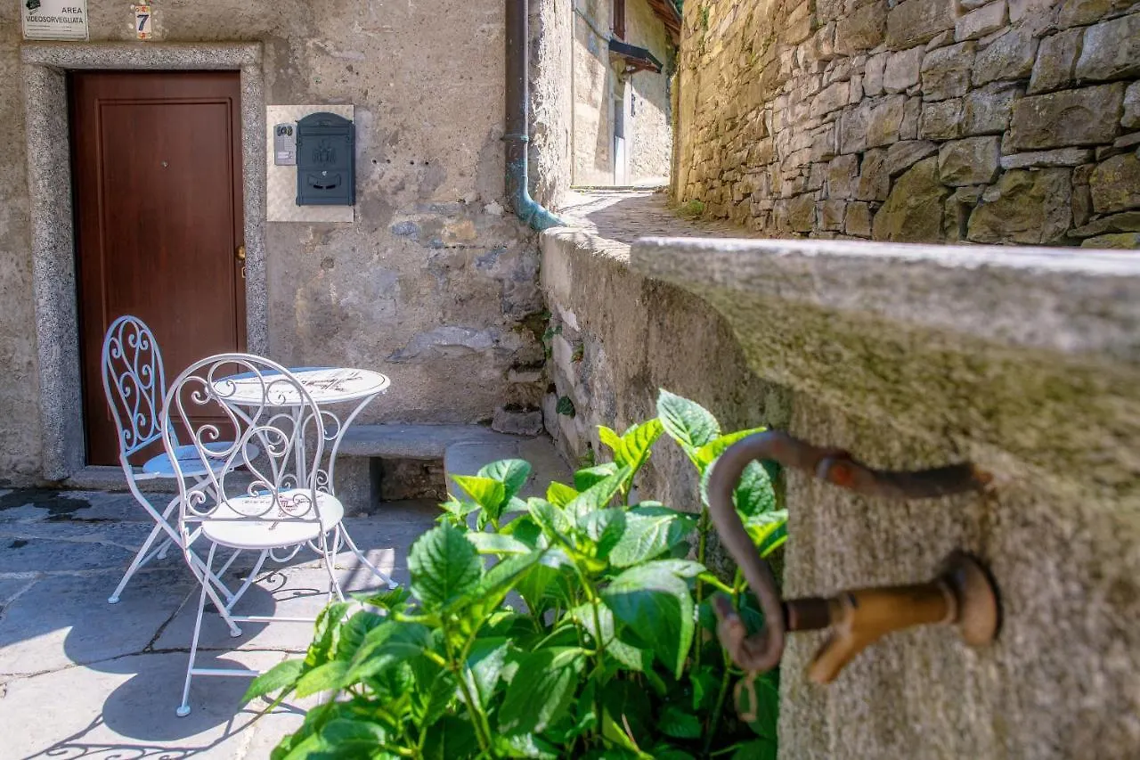 The Sound Of Silence Apartment Pognana Lario Italy