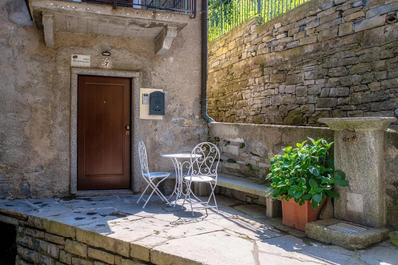 The Sound Of Silence Apartment Pognana Lario Italy